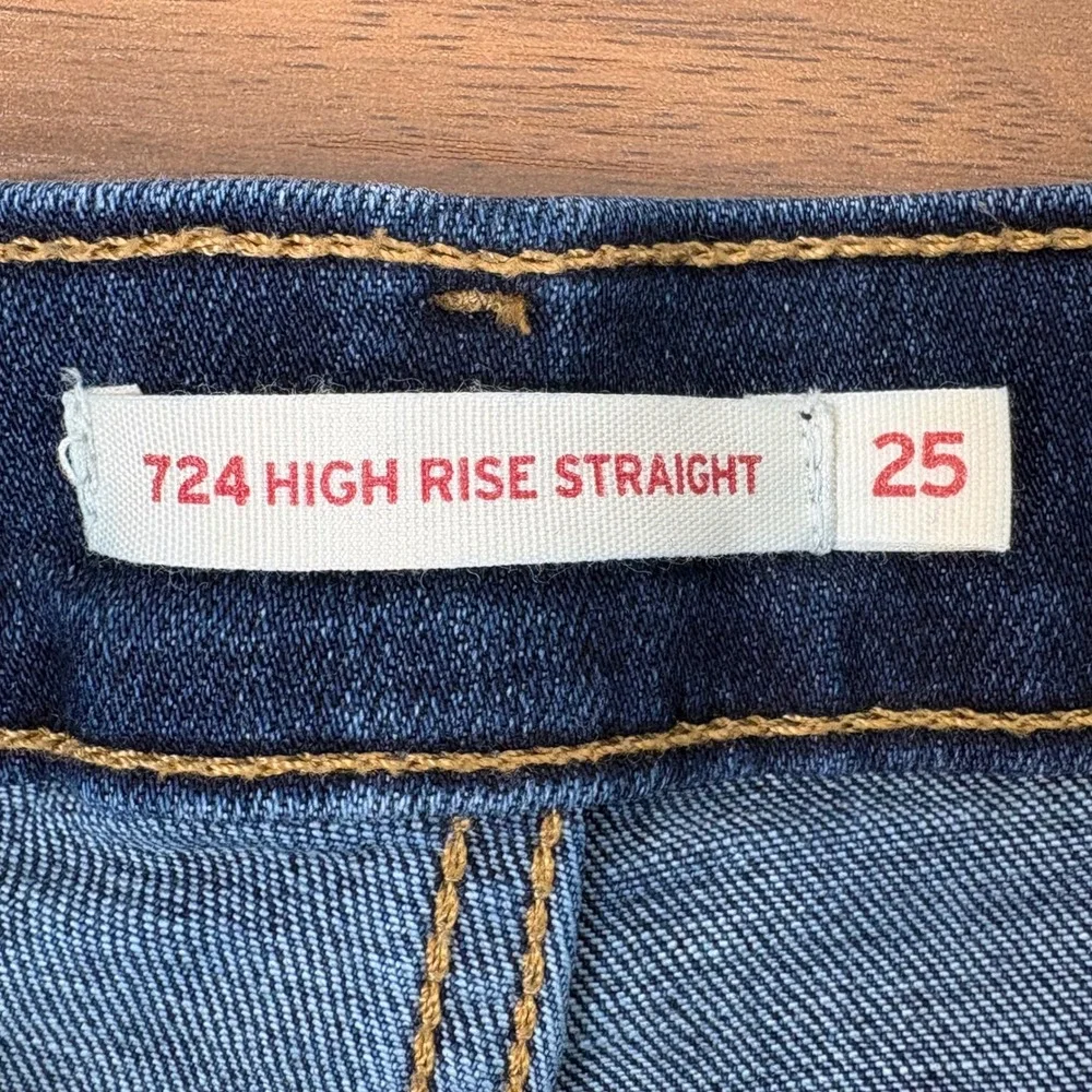 Levis 724 High Rise Straight Jeans 26x27 Dark Wash Raw Hem 18883-0151‎ Womens